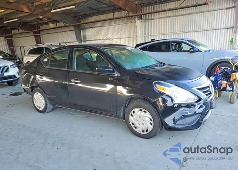 2019 Nissan Versa S z USA, uszkodzony, nr VIN 3N1CN7AP7KL842748